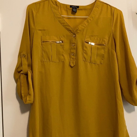 Rue 21 shirt with zippers and pockets. - Picture 1 of 1